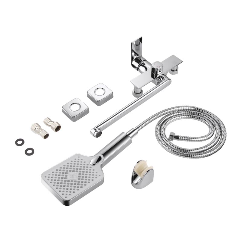 Смеситель для ванны с длинным изливом FENDI